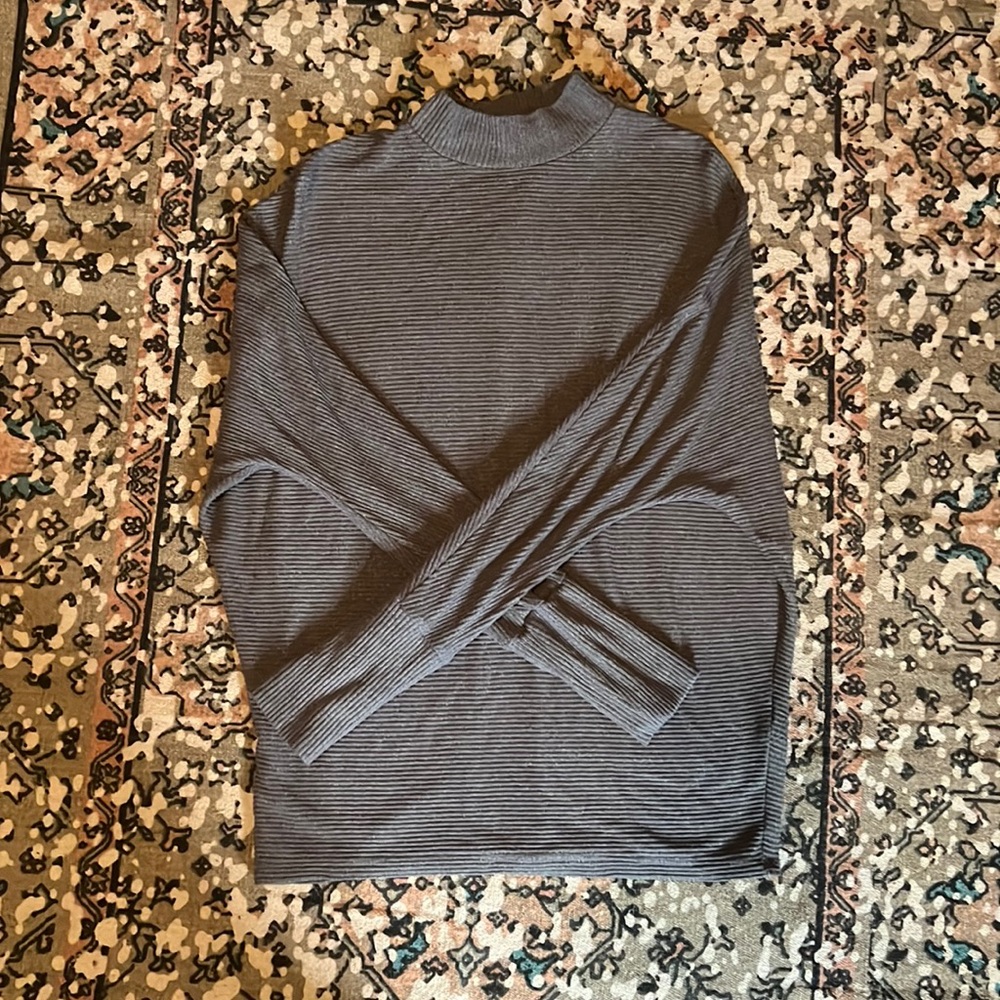 Grey BP. Knit Sweater. Size XS
